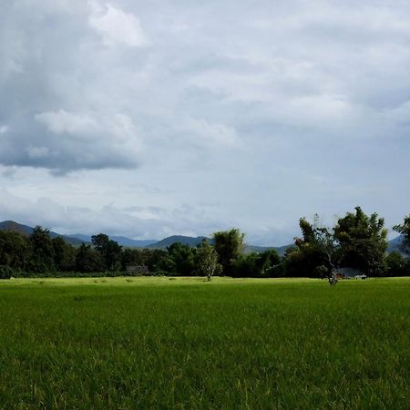 Appartamento Rai Boonsom Phrao Esterno foto
