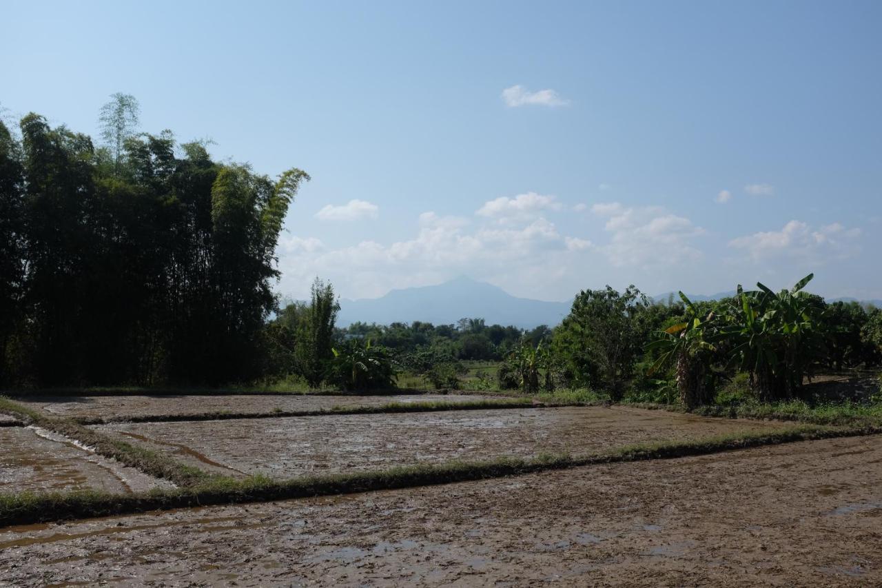 Appartamento Rai Boonsom Phrao Esterno foto