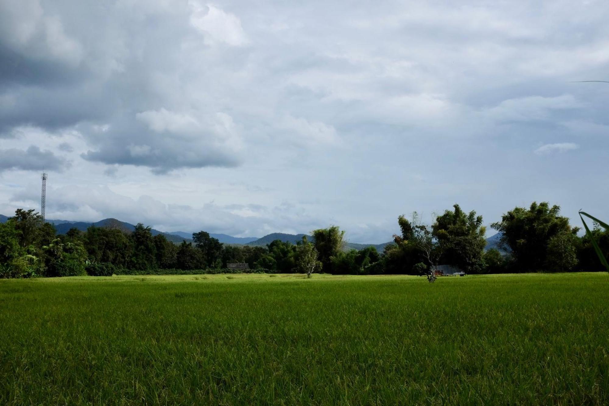 Appartamento Rai Boonsom Phrao Esterno foto